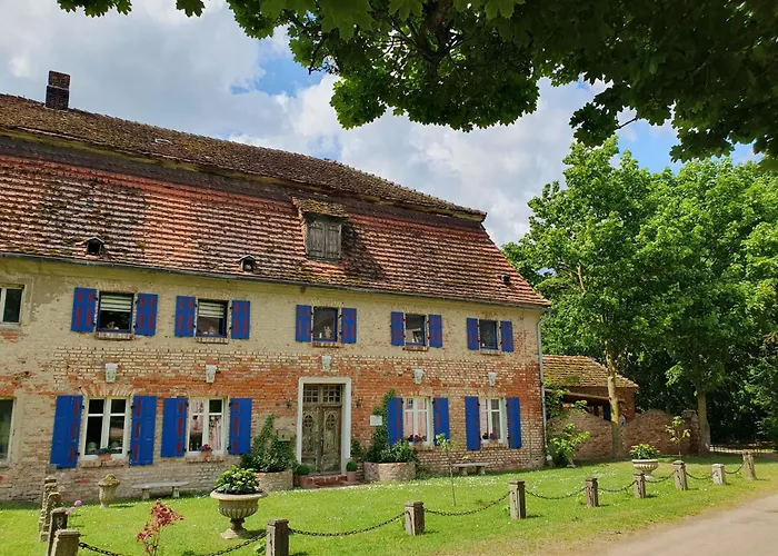 Gesindehaus Am Schloss Kummerower See